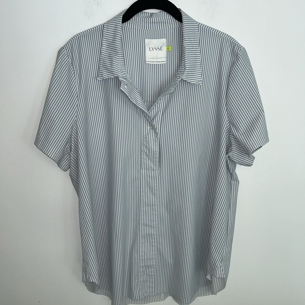 Lysse Women's Curved Hem Short Sleeve Collared XL Button Down Shirt Striped Blue